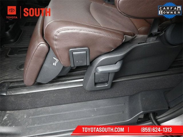 2024 Toyota Sienna Platinum