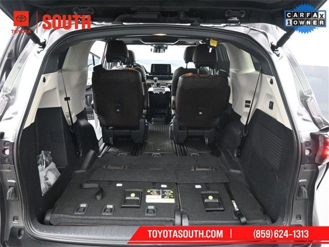 2024 Toyota Sienna Platinum