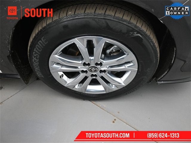 2024 Toyota Sienna Platinum