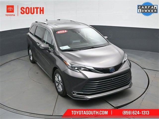 2024 Toyota Sienna Platinum
