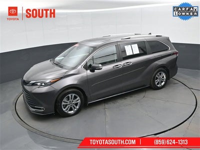 2024 Toyota Sienna Platinum