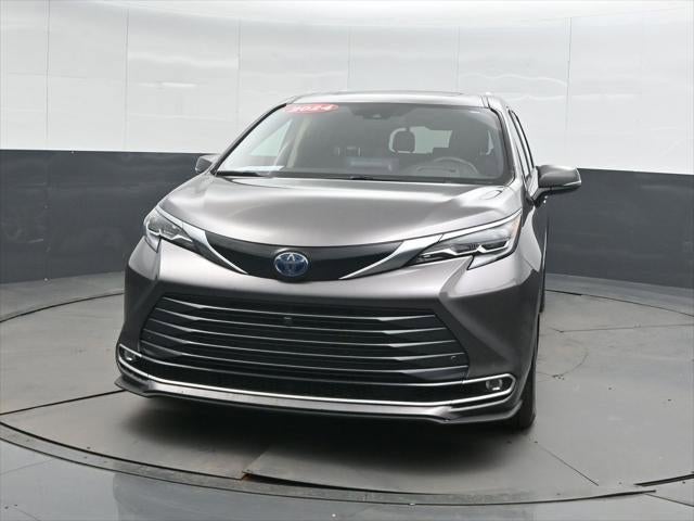 2024 Toyota Sienna Platinum