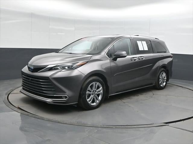 2024 Toyota Sienna Platinum