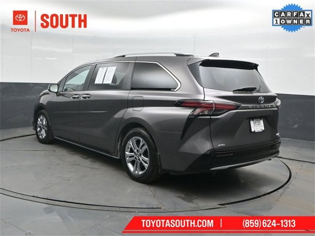 2024 Toyota Sienna Platinum