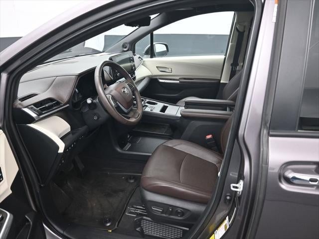 2024 Toyota Sienna Platinum