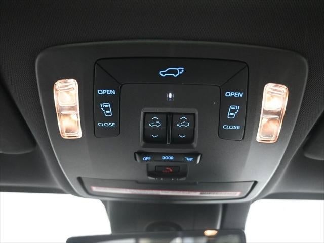 2024 Toyota Sienna Platinum