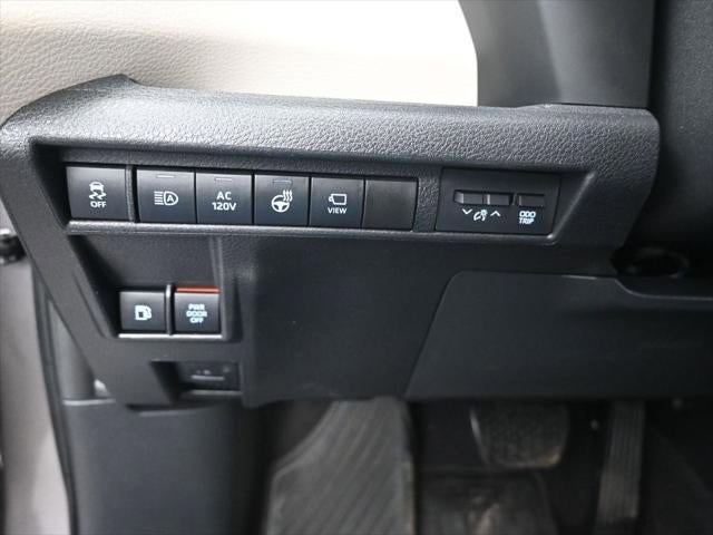 2024 Toyota Sienna Platinum