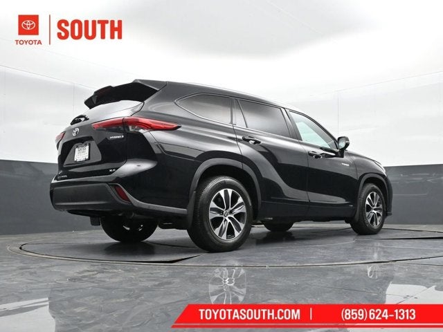 2020 Toyota Highlander Hybrid XLE