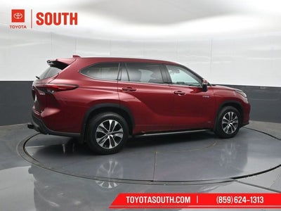 2021 Toyota Highlander Hybrid XLE