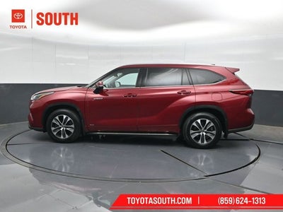 2021 Toyota Highlander Hybrid XLE