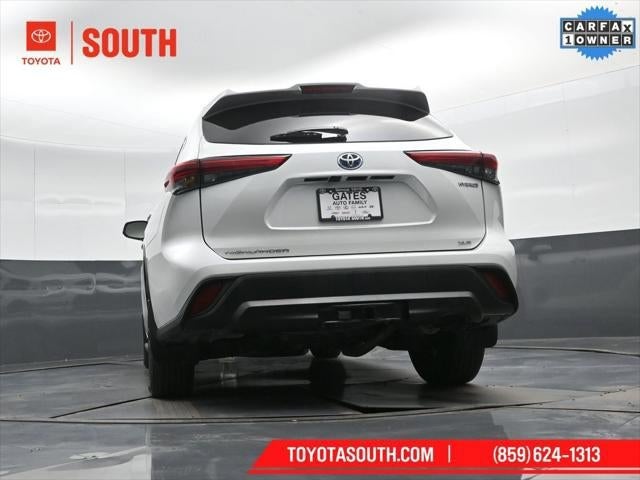 2022 Toyota Highlander Hybrid XLE