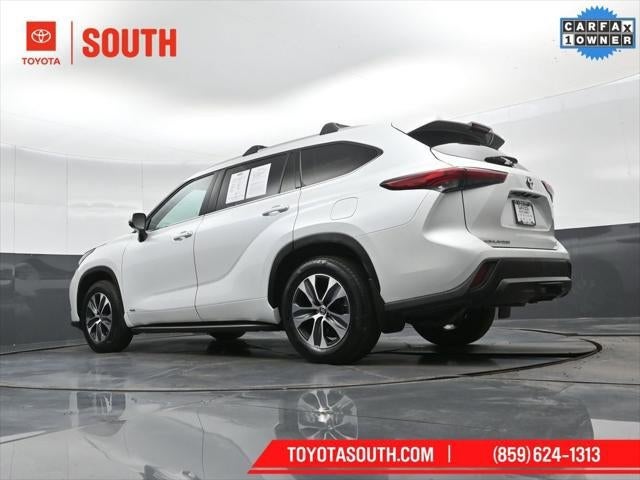 2022 Toyota Highlander Hybrid XLE