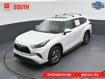 2022 Toyota Highlander Hybrid XLE