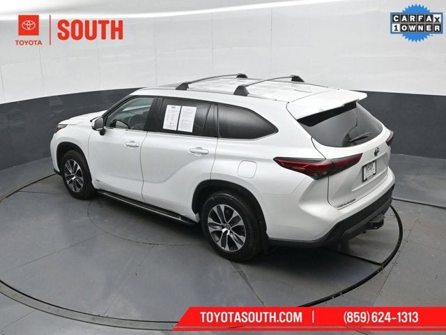 2022 Toyota Highlander Hybrid XLE