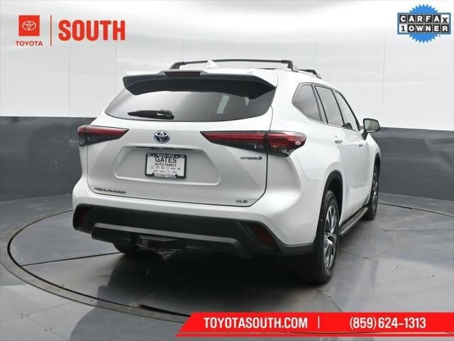2022 Toyota Highlander Hybrid XLE
