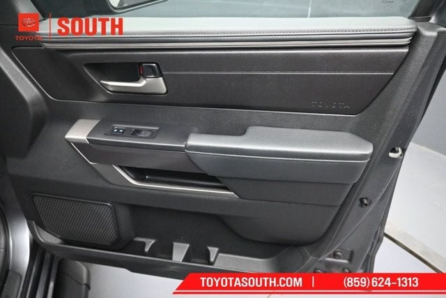 2023 Toyota Tundra 4WD SR5