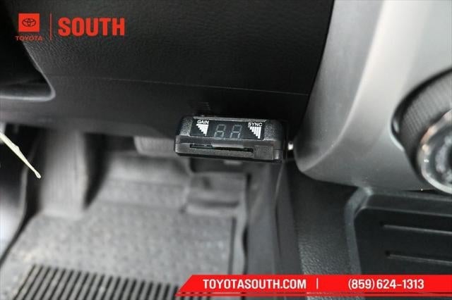 2014 Toyota Tundra 4WD Truck SR5