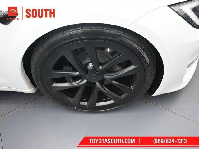 2022 Tesla Model S Base