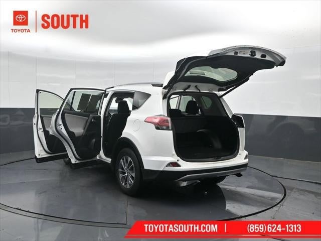 2018 Toyota RAV4 Hybrid XLE