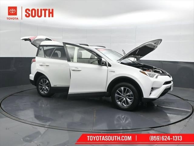 2018 Toyota RAV4 Hybrid XLE