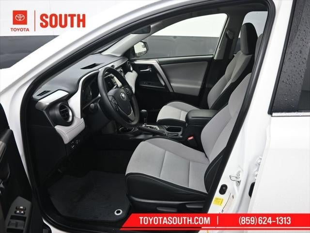 2018 Toyota RAV4 Hybrid XLE