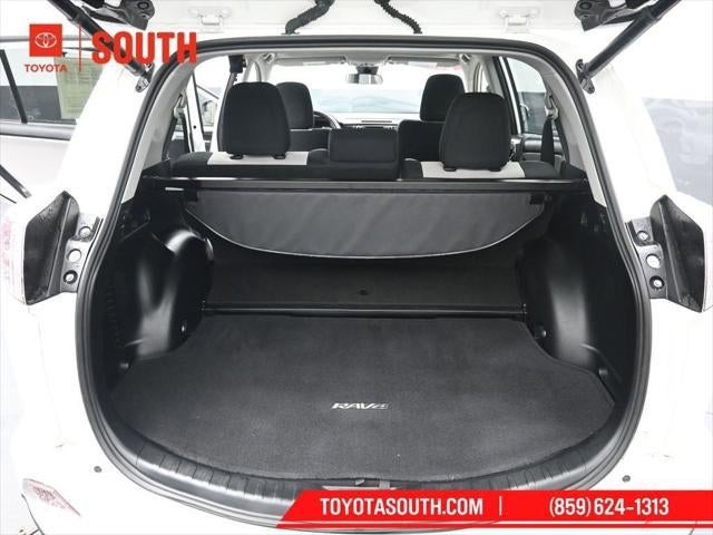 2018 Toyota RAV4 Hybrid XLE
