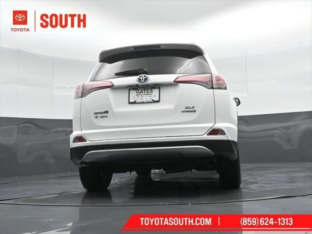 2018 Toyota RAV4 Hybrid XLE