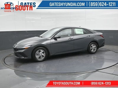2025 Hyundai Elantra SE