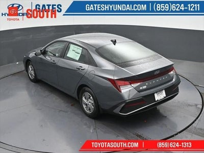 2025 Hyundai Elantra SE