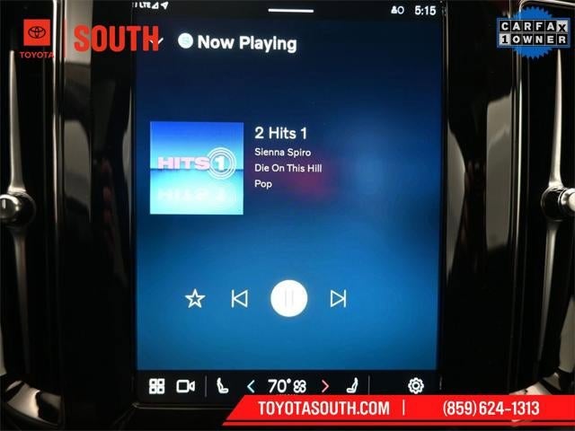 2024 Volvo XC60 Core Dark Theme