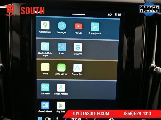 2024 Volvo XC60 Core Dark Theme