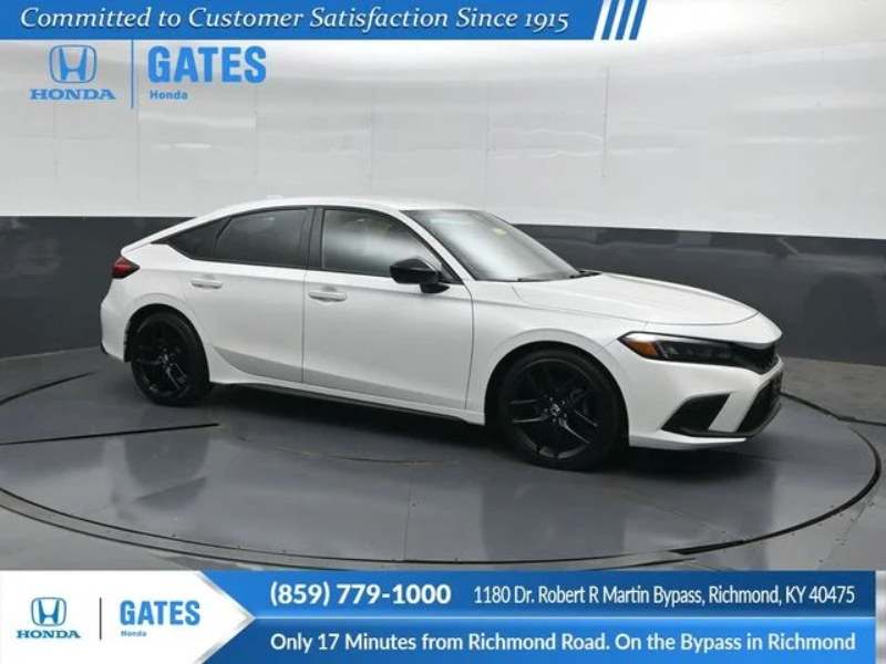 Used Honda Civic on the lot at Gates Honda in Richmond, Kentucky